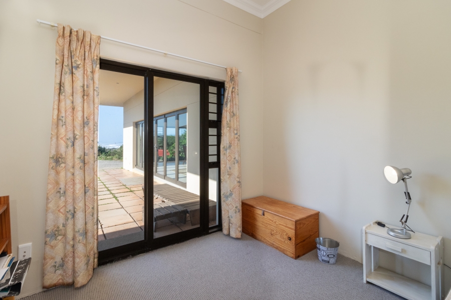 6 Bedroom Property for Sale in West Bank Eastern Cape